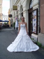 /album/fotogalerie-nabidka-svatebni-saty/p8110477-jpg1/